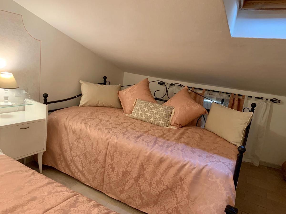 Sui Passi Di Francesco Hotel Valfabbrica Buitenkant foto