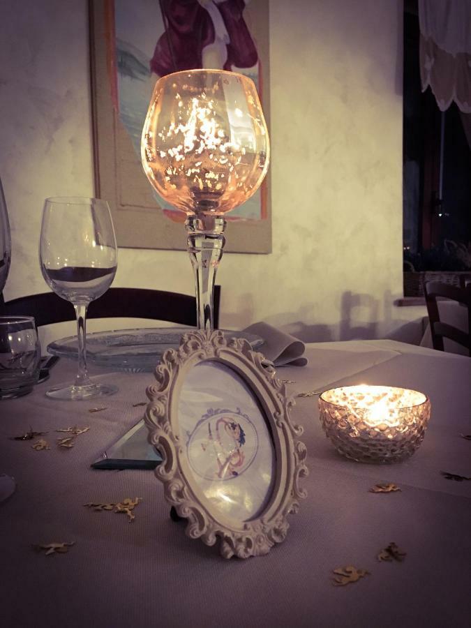 Sui Passi Di Francesco Hotel Valfabbrica Buitenkant foto